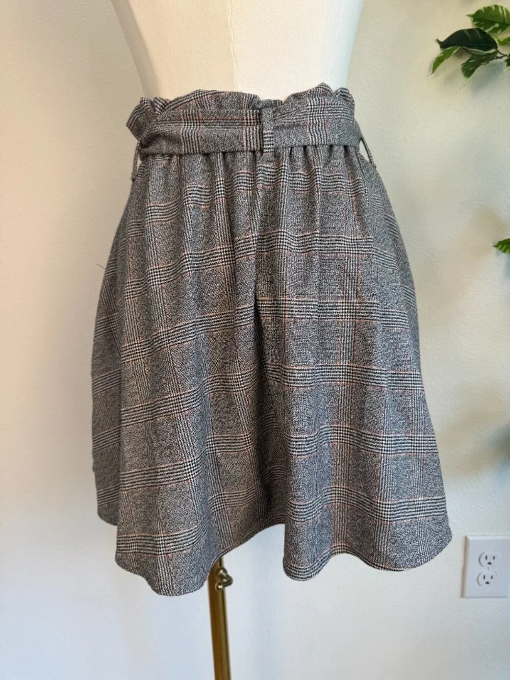 H&M Plaid Paperbag Waist Mini Skirt Tie Belt Houndstooth